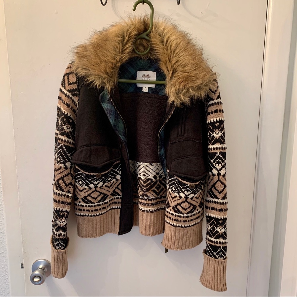 Winter bomber jacket with detachable fur collar